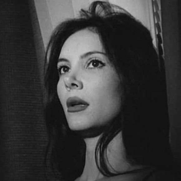 Meet your Posher, Tina - Picture 1 of 1